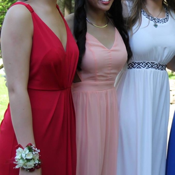 NEW - Lulu’s Rooftop Garden Peach Backless Maxi - Picture 6 of 6